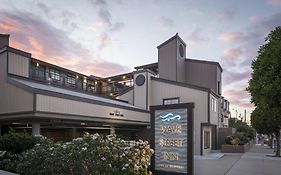 Wave Street Inn